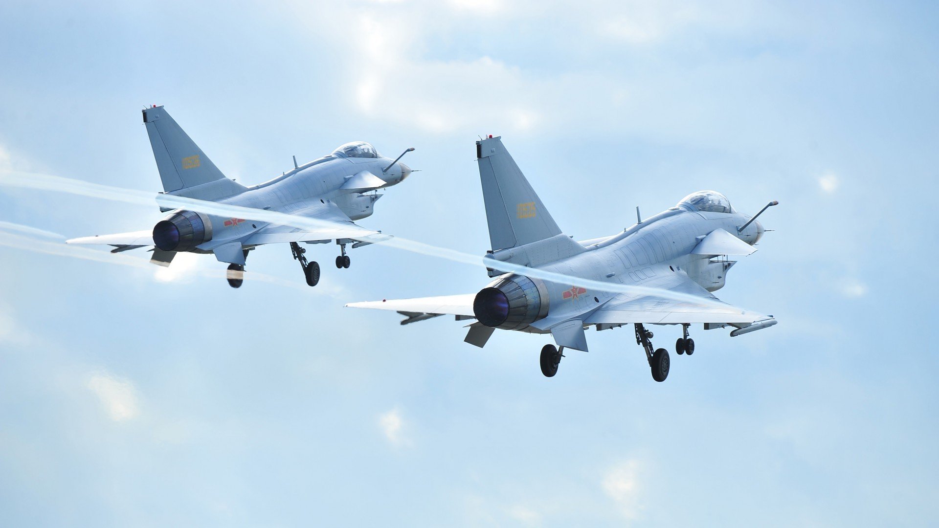 “亚戈·卡尔曼的传球技术与进攻创意,成就阿根廷美洲狮队的崛起”